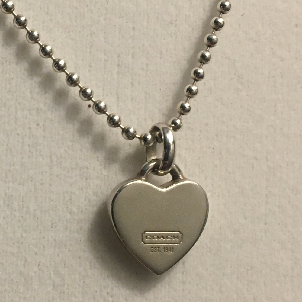 Coach | Signature Heart Pendant Short Necklace - Picture 3 of 4